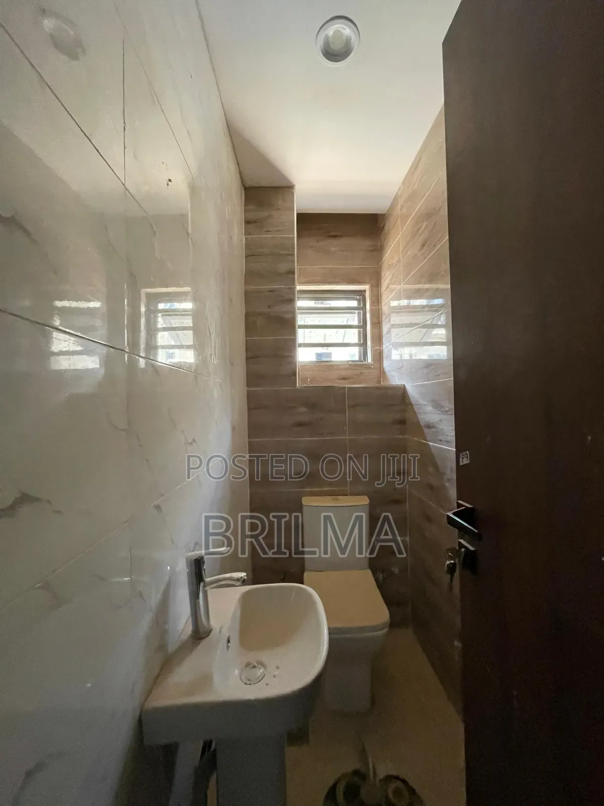 3bdrm Block of Flats in Wuye for sale in Wuye