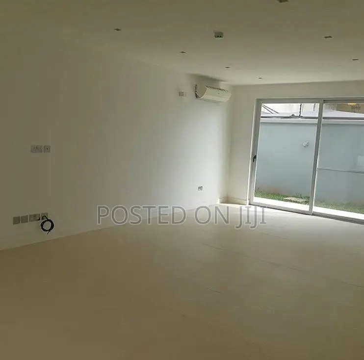 3bdrm House in Banana Island Estate for rent in Banana Island