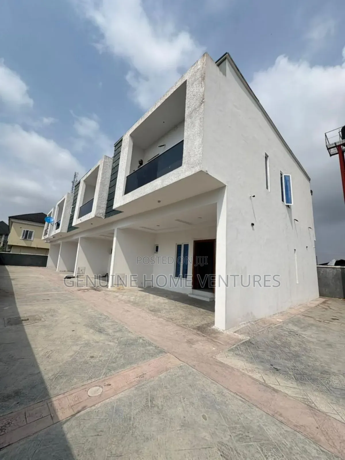 4bdrm Duplex in Ikota for sale in Ikota