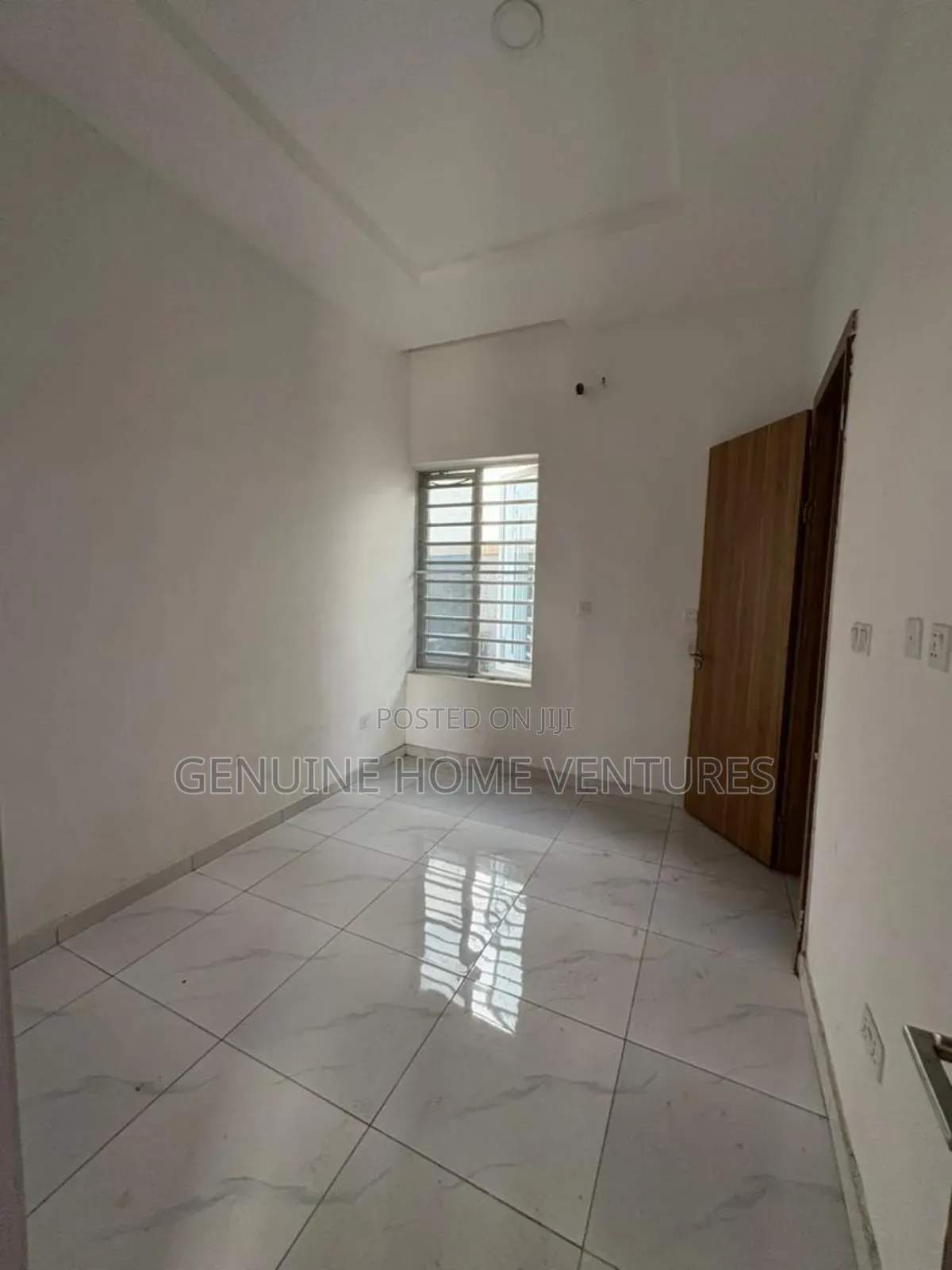 4bdrm Duplex in Ikota for sale in Ikota