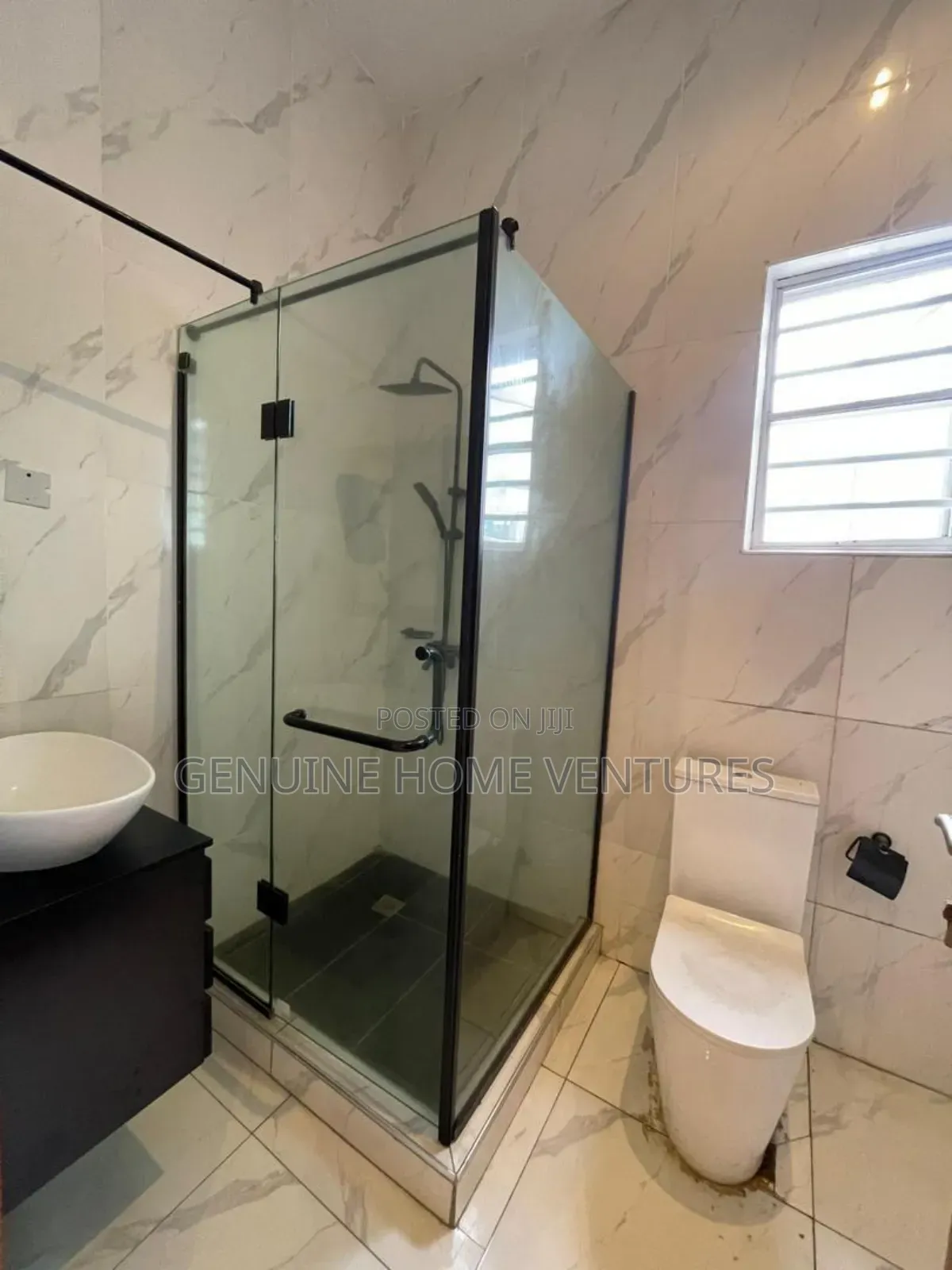 4bdrm Duplex in Agungi for sale in Agungi