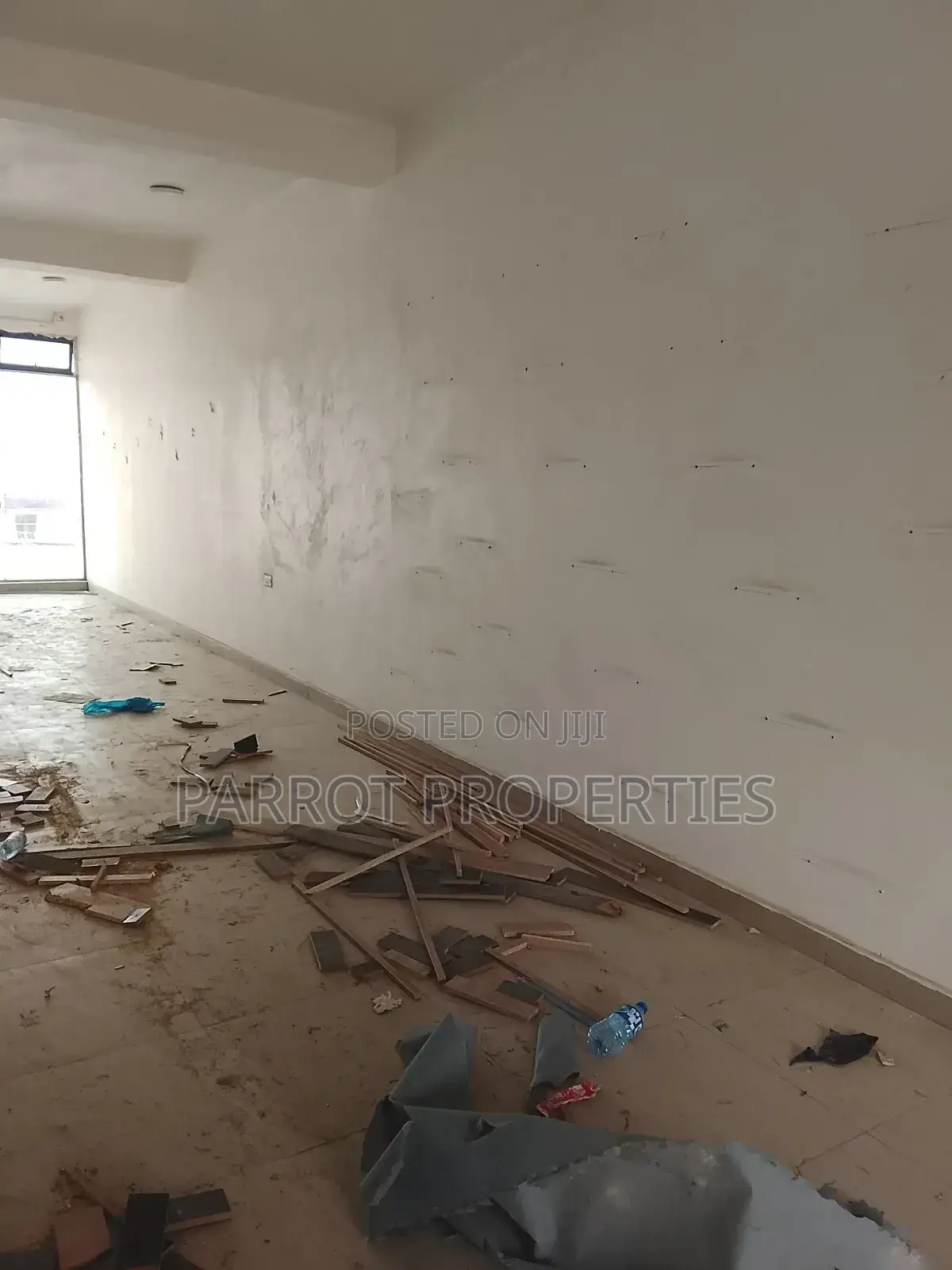 Shop / Office Space for Sale in Gwarinpa