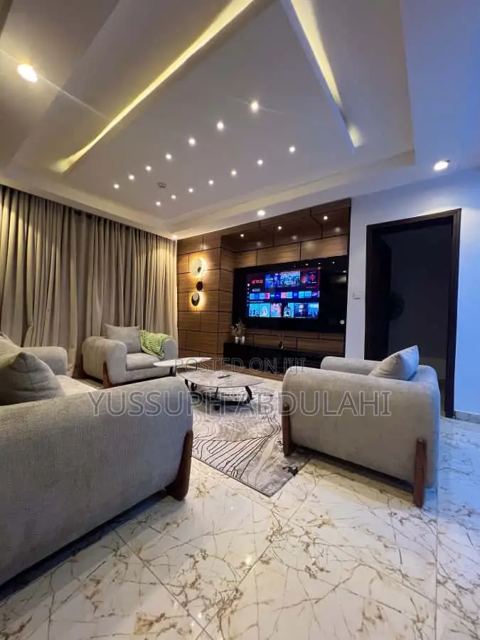 3 Bedrooms Maryland Ikeja in Shonibare Estate