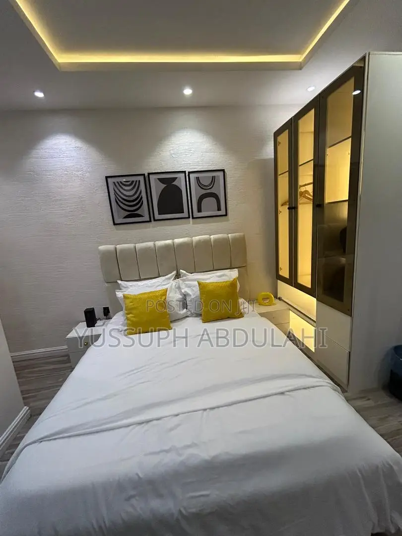 1 Bedroom Lekki Phase1 in Lekki Phase 1
