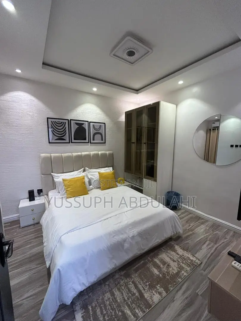 1 Bedroom Lekki Phase1 in Lekki Phase 1