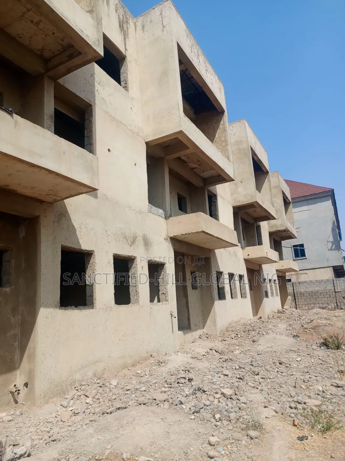 5bdrm Duplex in Jahi Estate Axis for sale in Jahi