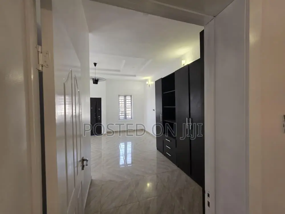 3bdrm Duplex in Huston Estate, Lekki Phase 2 for sale in Lekki Phase 2