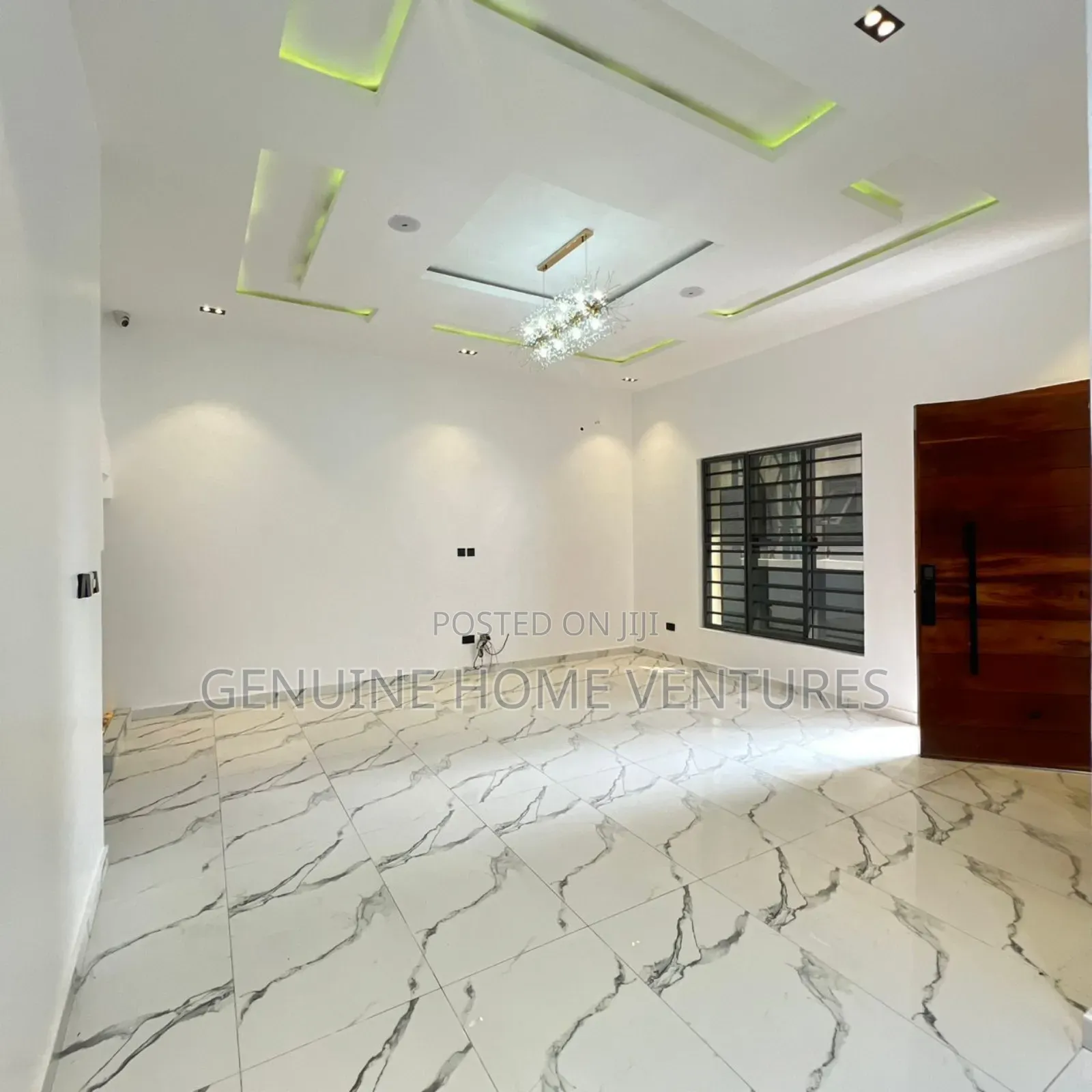 4bdrm Duplex in Orchid, Chevron for sale in Chevron