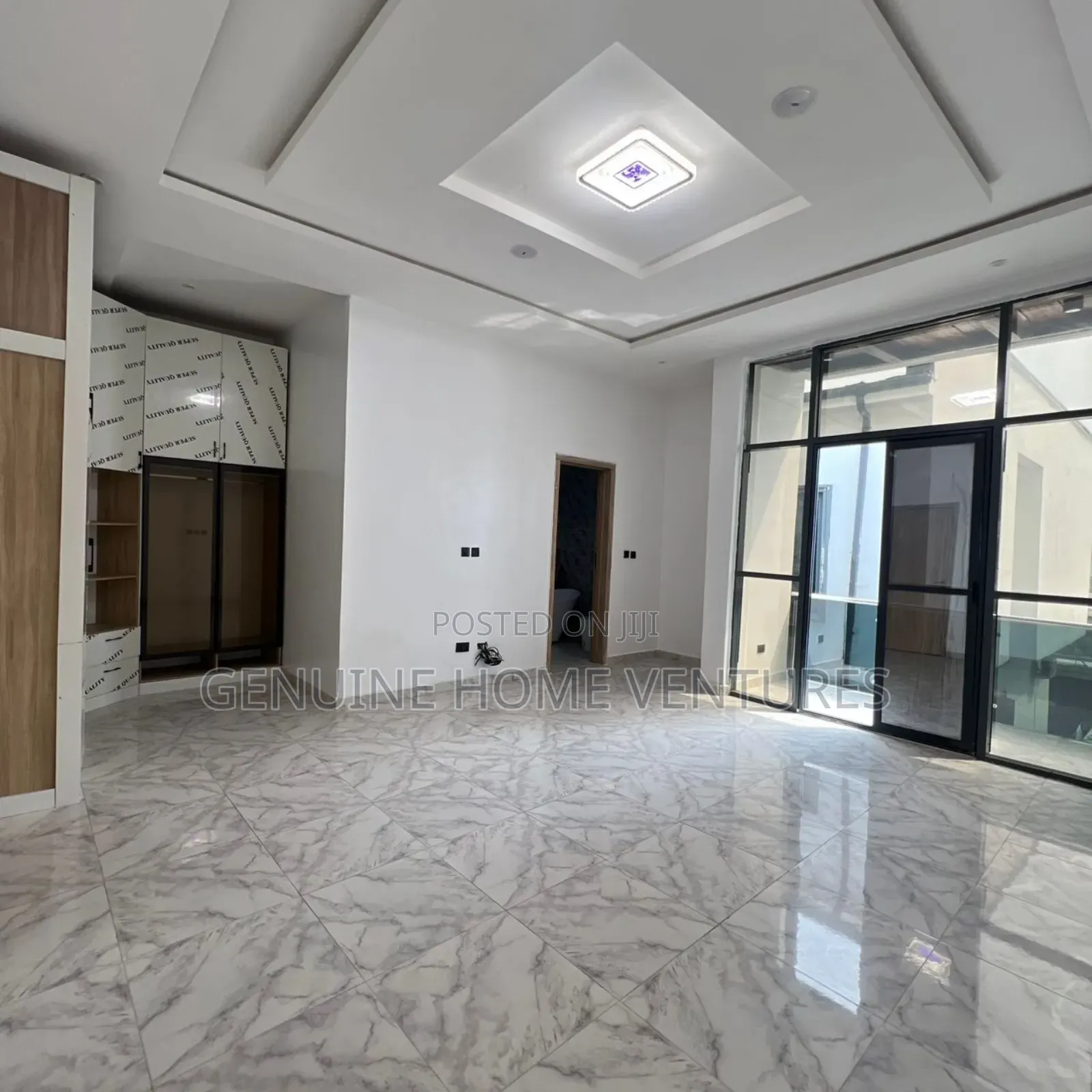 4bdrm Duplex in Orchid, Chevron for sale in Chevron