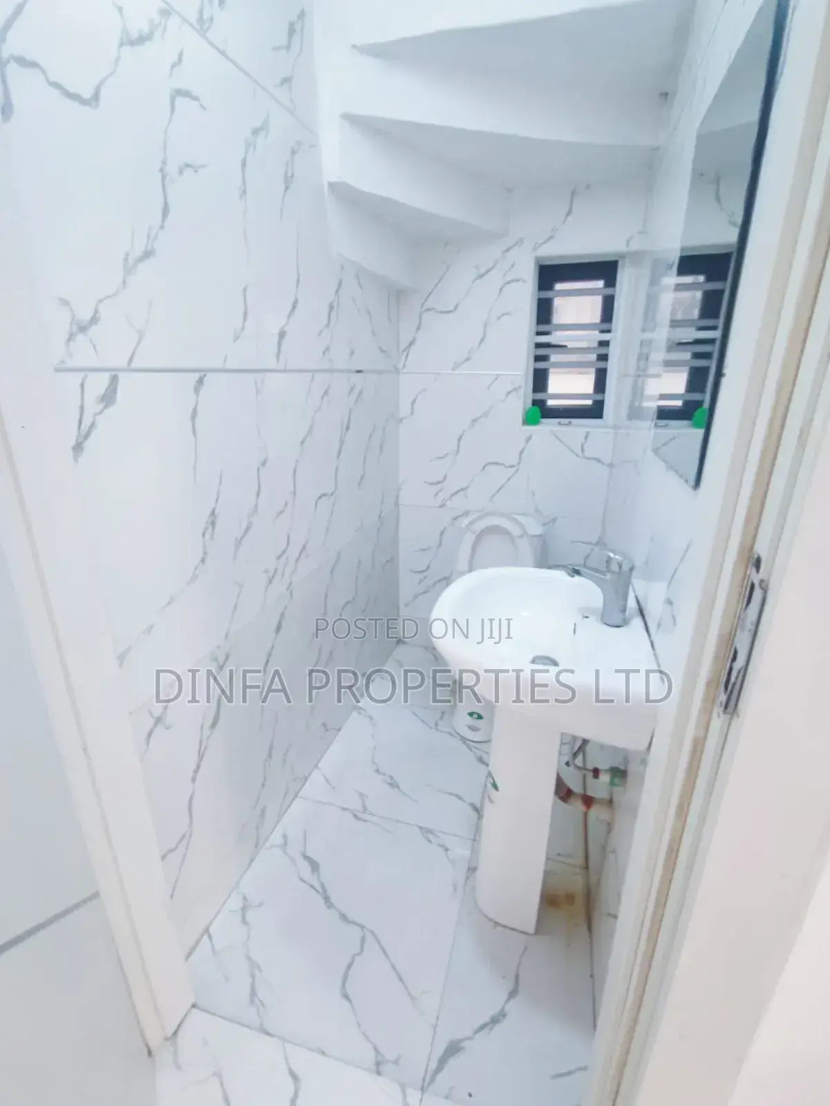 4bdrm Duplex in Royalpine, Ikota for rent in Ikota