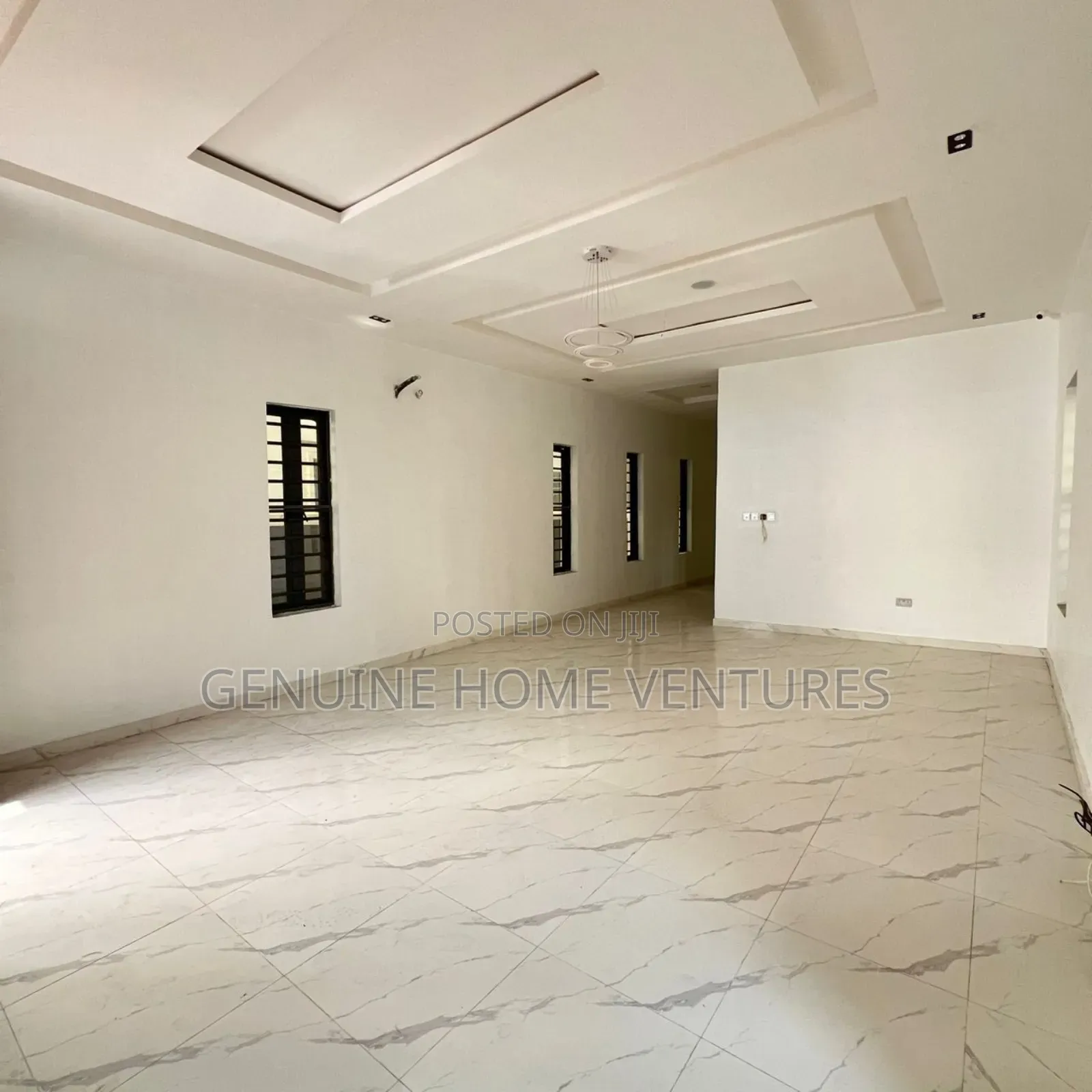 4bdrm Duplex in Ikota for sale in Ikota