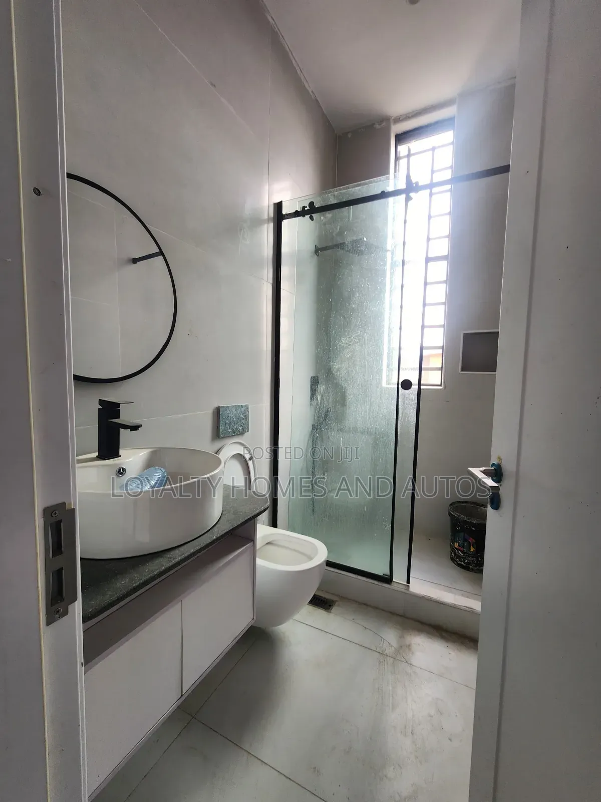 5bdrm House in Adeniyi Jones for sale in Adeniyi Jones