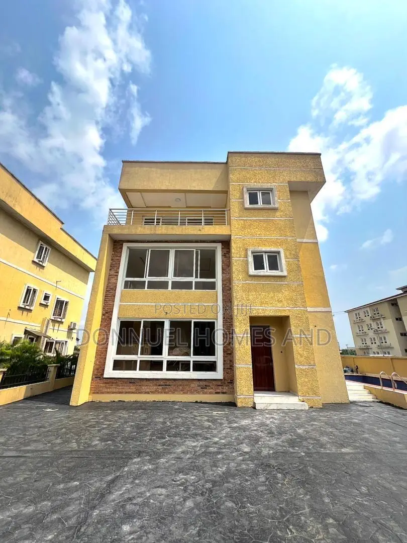 6bdrm Duplex in Osapa london for sale in Osapa london