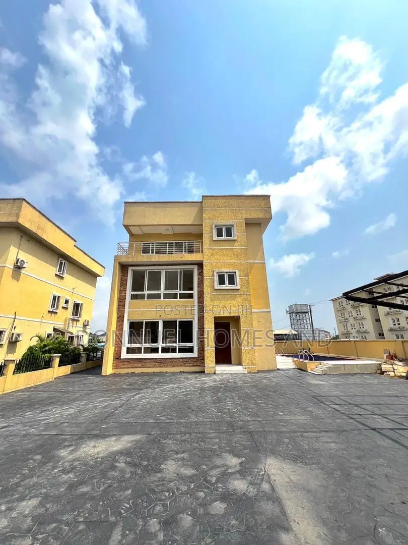 6bdrm Duplex in Osapa london for sale in Osapa london