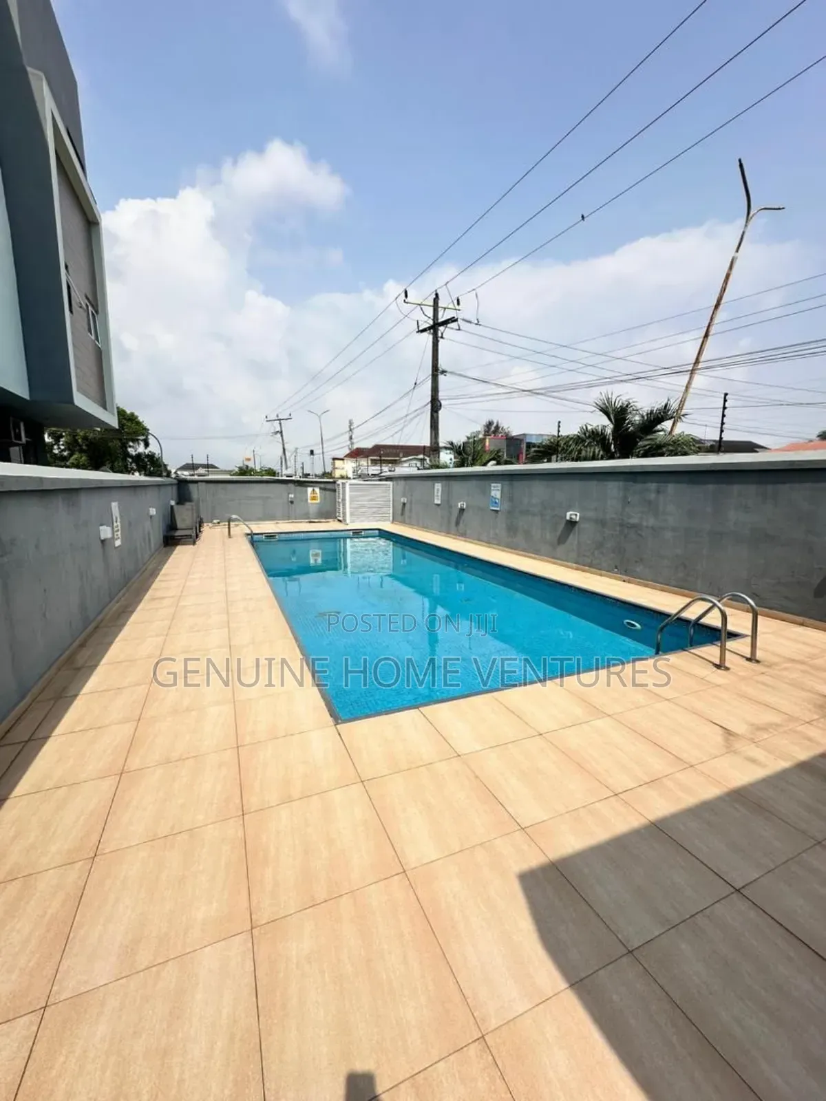5bdrm Duplex in Osapa for sale in Osapa london