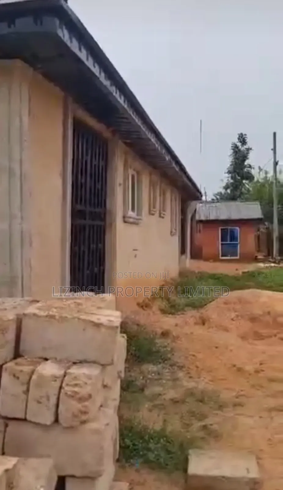 2bdrm Block of Flats in Benin City for sale in Benin City