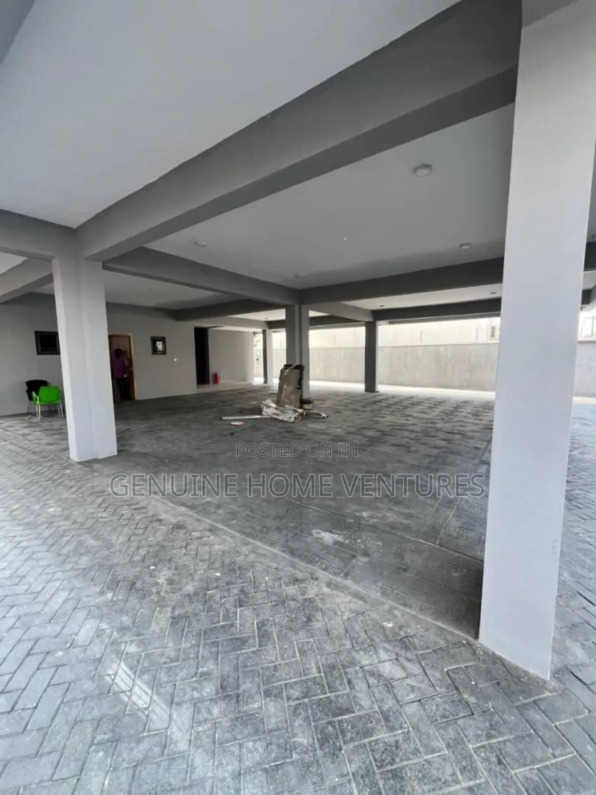 2bdrm Block of Flats in Ikate for sale in Ikate