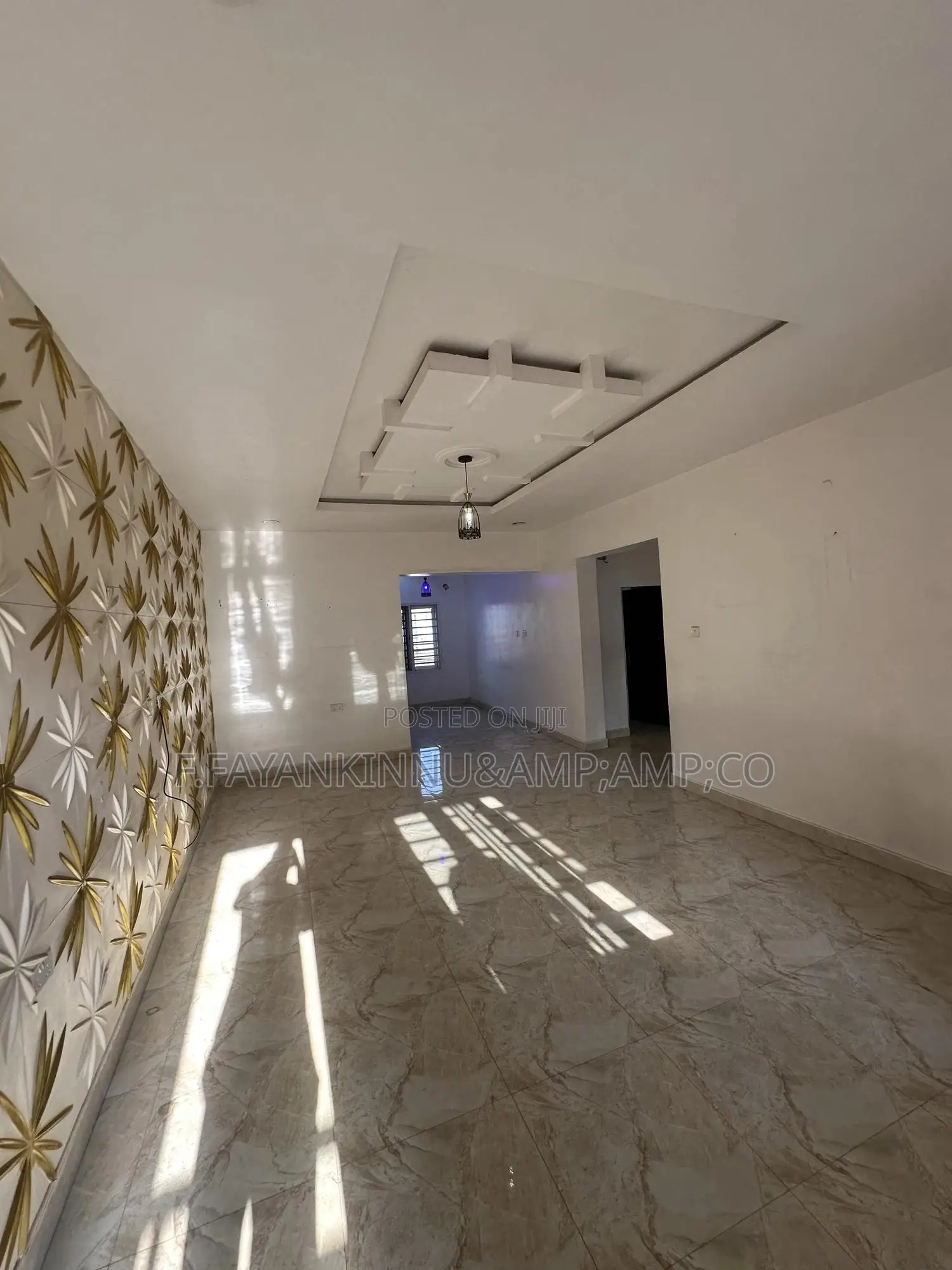 2bdrm Block of Flats in Lugbe District for sale in Lugbe District