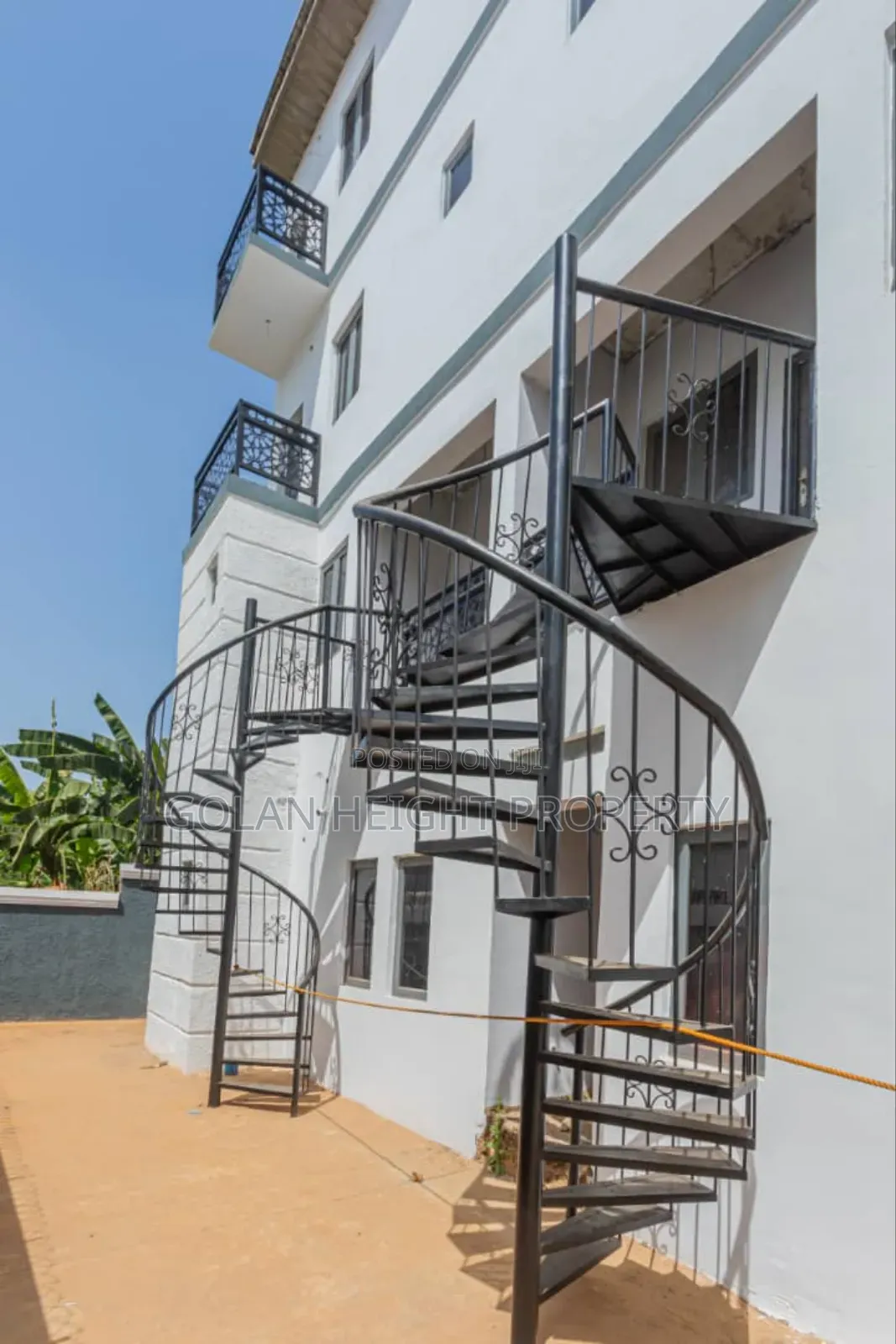 5bdrm Townhouse/Terrace in Guzape for sale in Guzape District