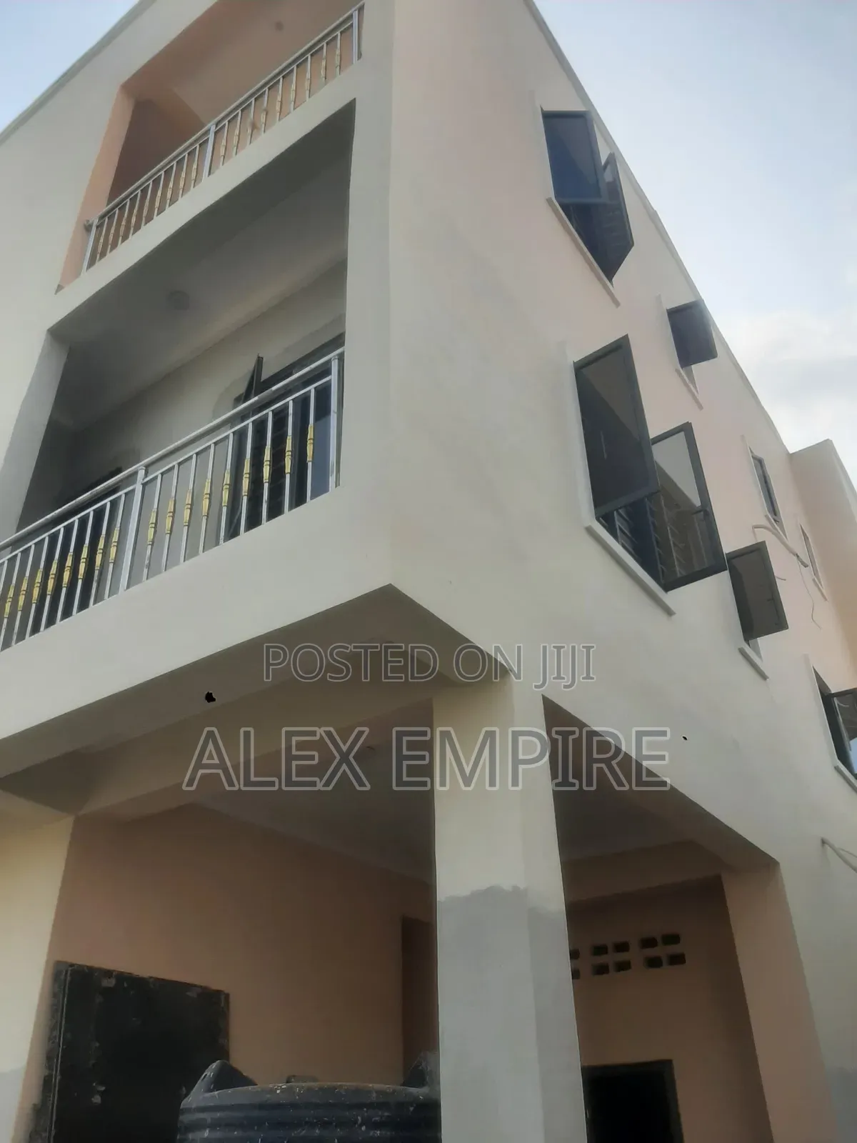 3bdrm Apartment in Amuwo-Odofin for rent in Amuwo-Odofin