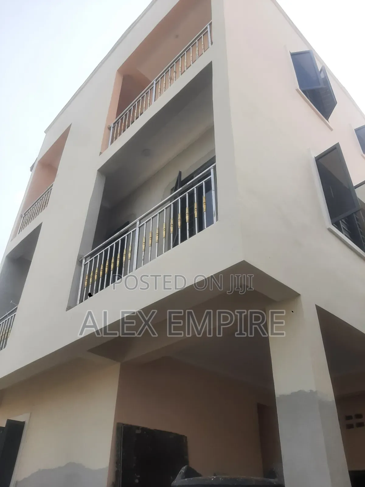 3bdrm Apartment in Amuwo-Odofin for rent in Amuwo-Odofin