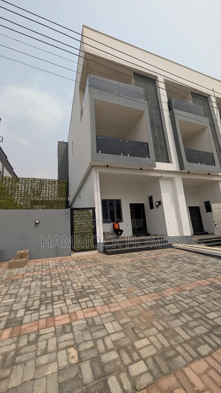 5bdrm Penthouse in Engineer Lere Adigun, Basorun for sale in Basorun