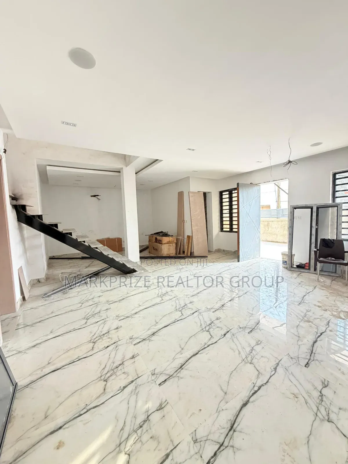 4bdrm Duplex in Maryland for sale in Maryland