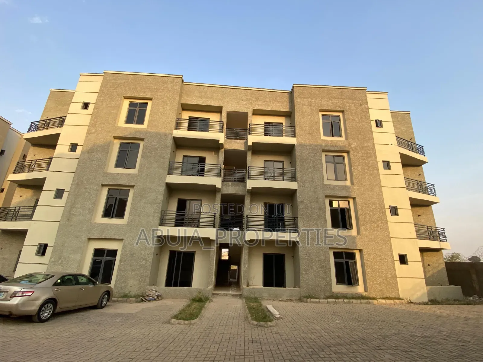 3bdrm Apartment in In A Secured Estate, Idu for sale in Idu
