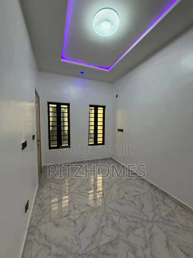 4bdrm Duplex in Lekki for sale in Lekki