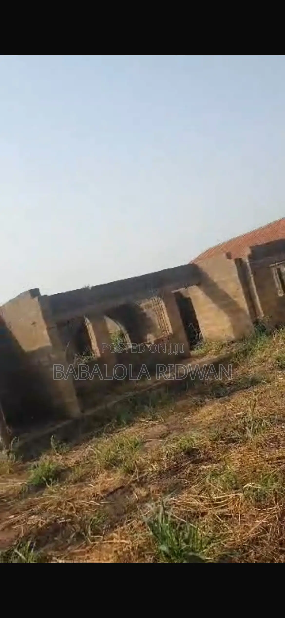 For Sale Uncompleted 2units of 3bedroom Flat on 570sqm in Akala Express