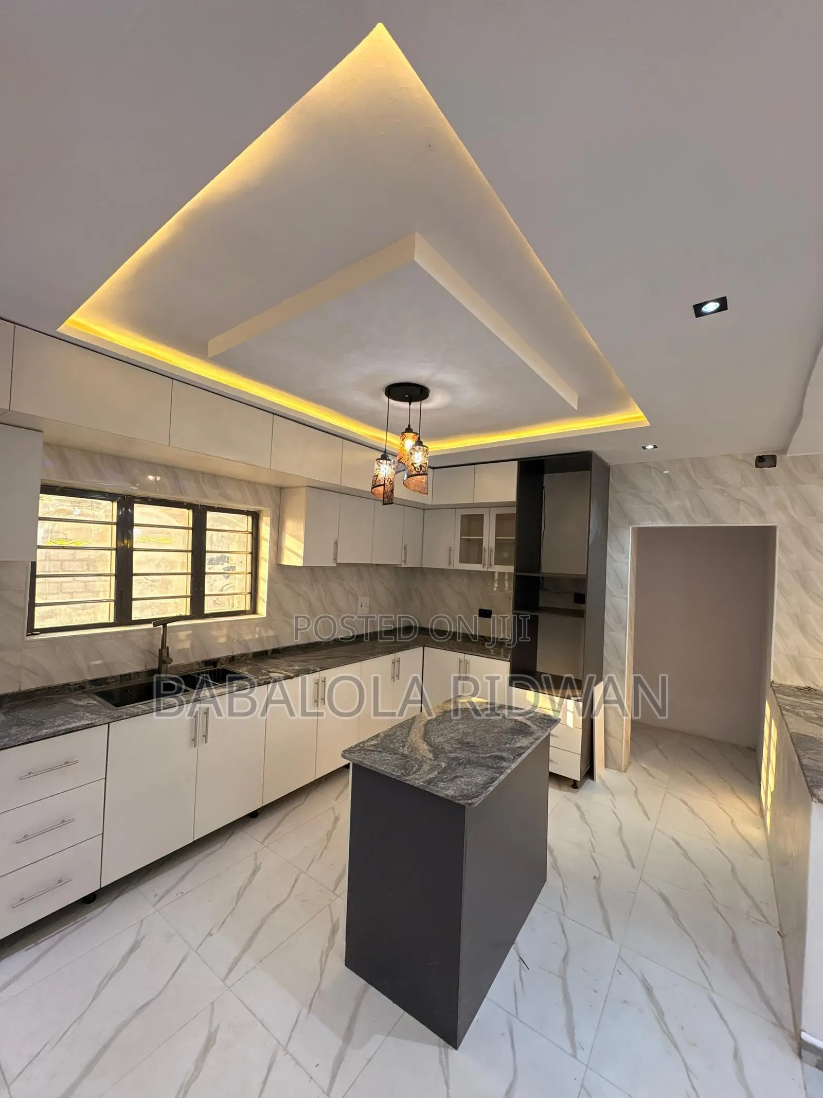 4bdrm Duplex in Oluyole Estate for sale in Oluyole