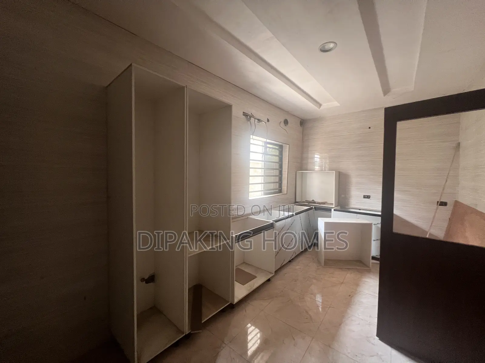 Furnished 4bdrm Duplex in Maryland for sale in Maryland