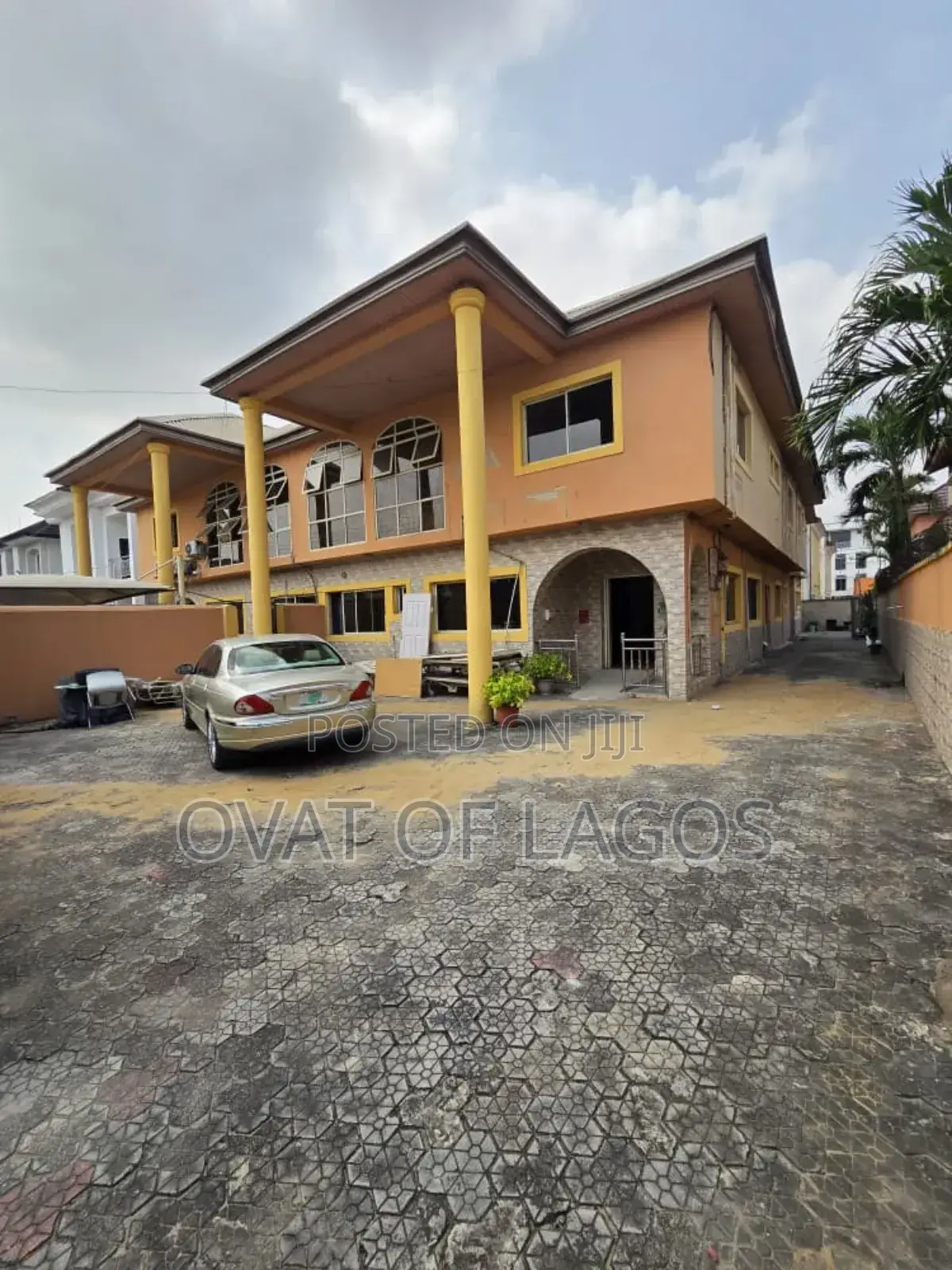 5bdrm Duplex in Lekki Phase 1 for sale in Lekki Phase 1