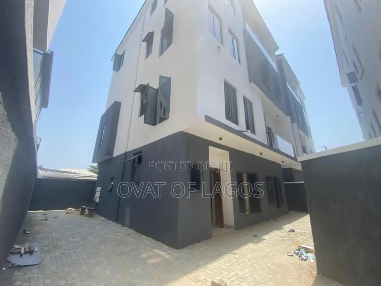 7bdrm Duplex in Lekki Phase 1 for sale in Lekki Phase 1