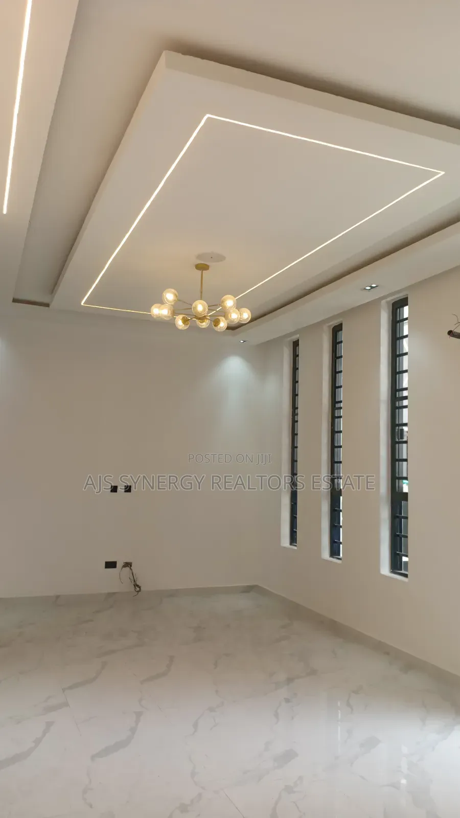 4bdrm Duplex in Chevron for sale in Chevron