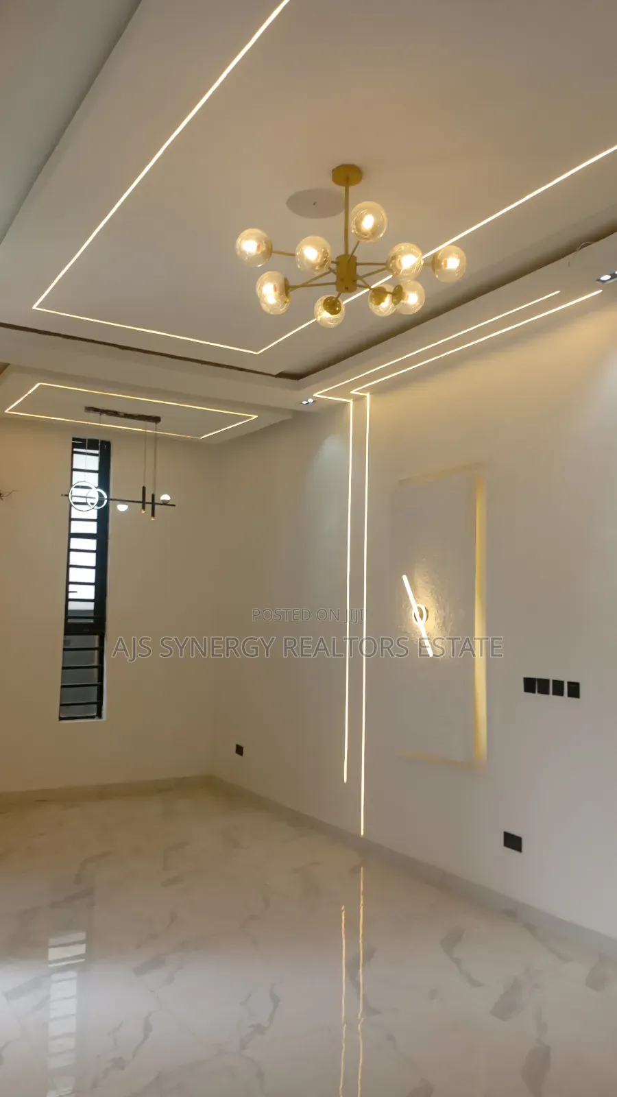 4bdrm Duplex in Chevron for sale in Chevron