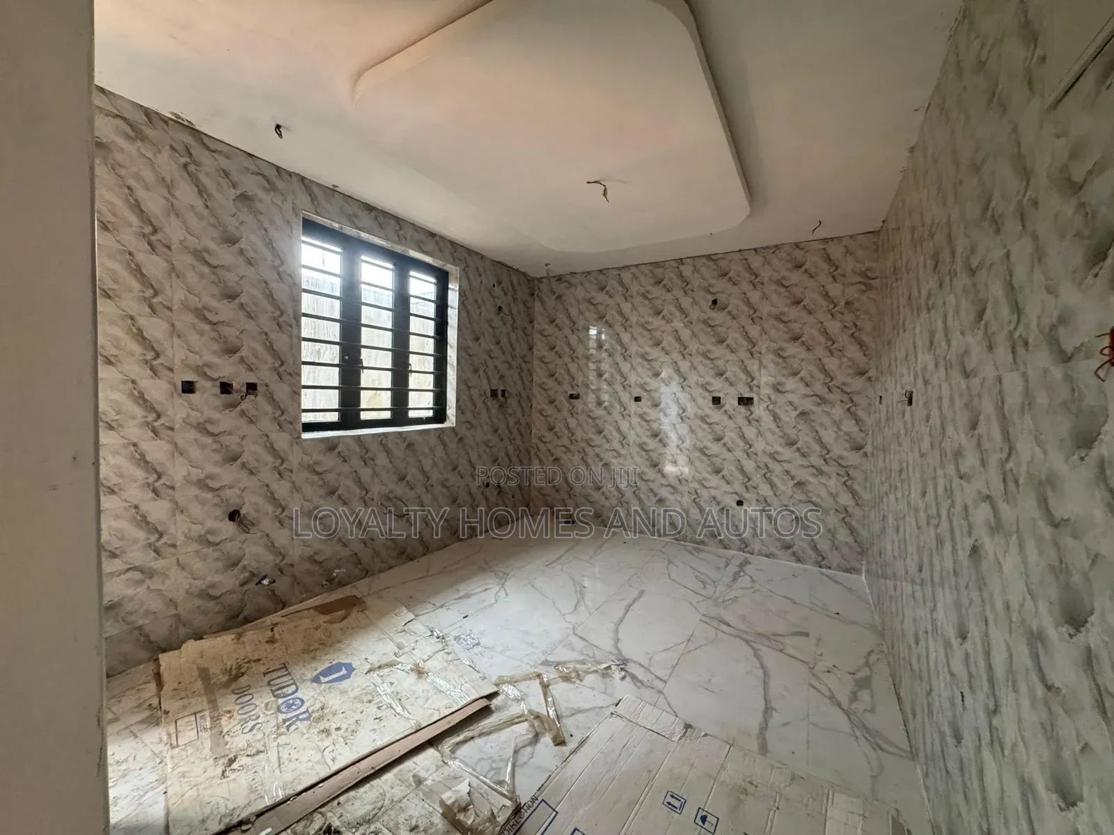 4bdrm Duplex in Adeniyi Jones for sale in Adeniyi Jones