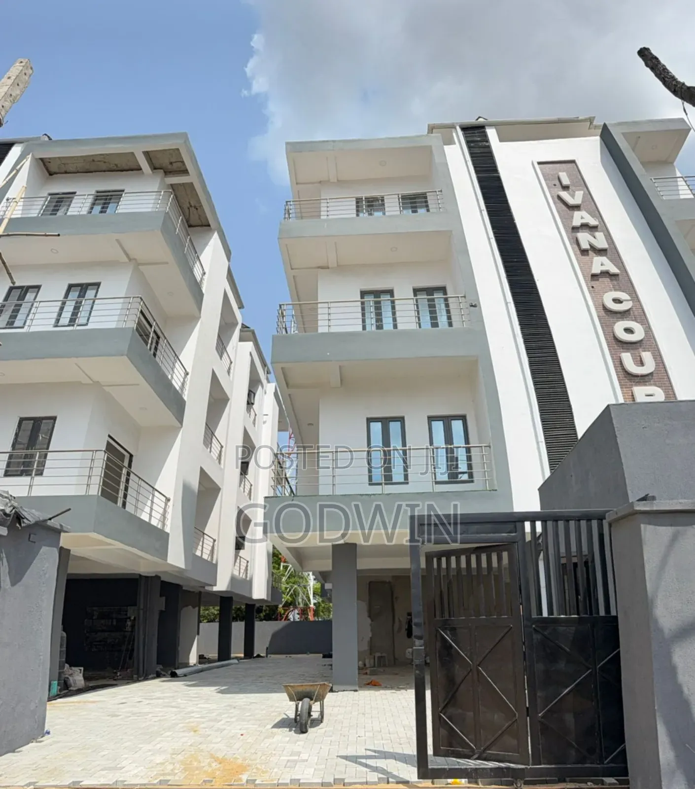 Furnished 2bdrm Apartment in Thomas Estate for sale in Thomas Estate