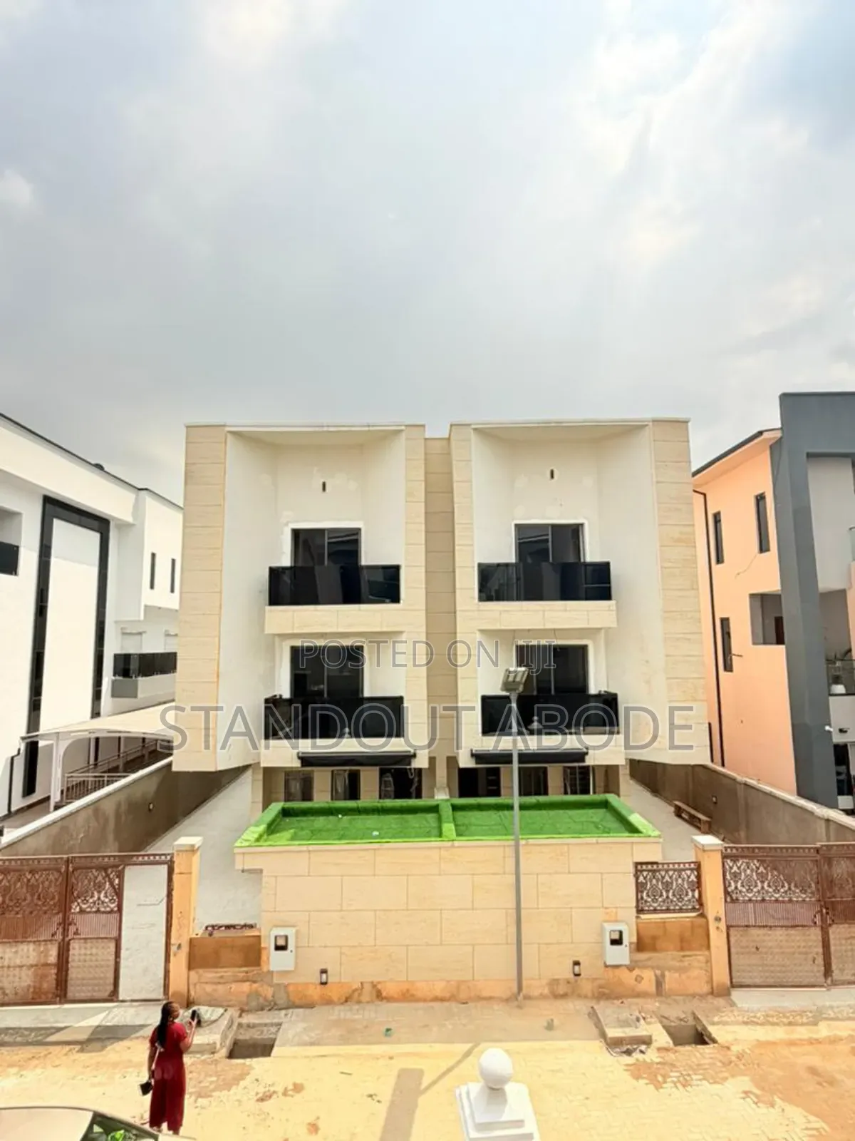 4bdrm Duplex in In An Estate, Ikeja GRA for sale in Ikeja GRA