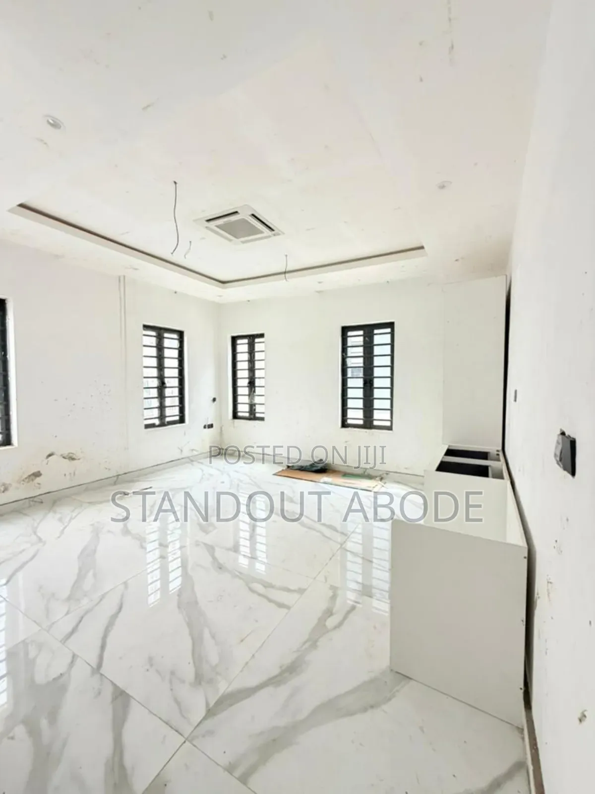 4bdrm Duplex in In An Estate, Ikeja GRA for sale in Ikeja GRA