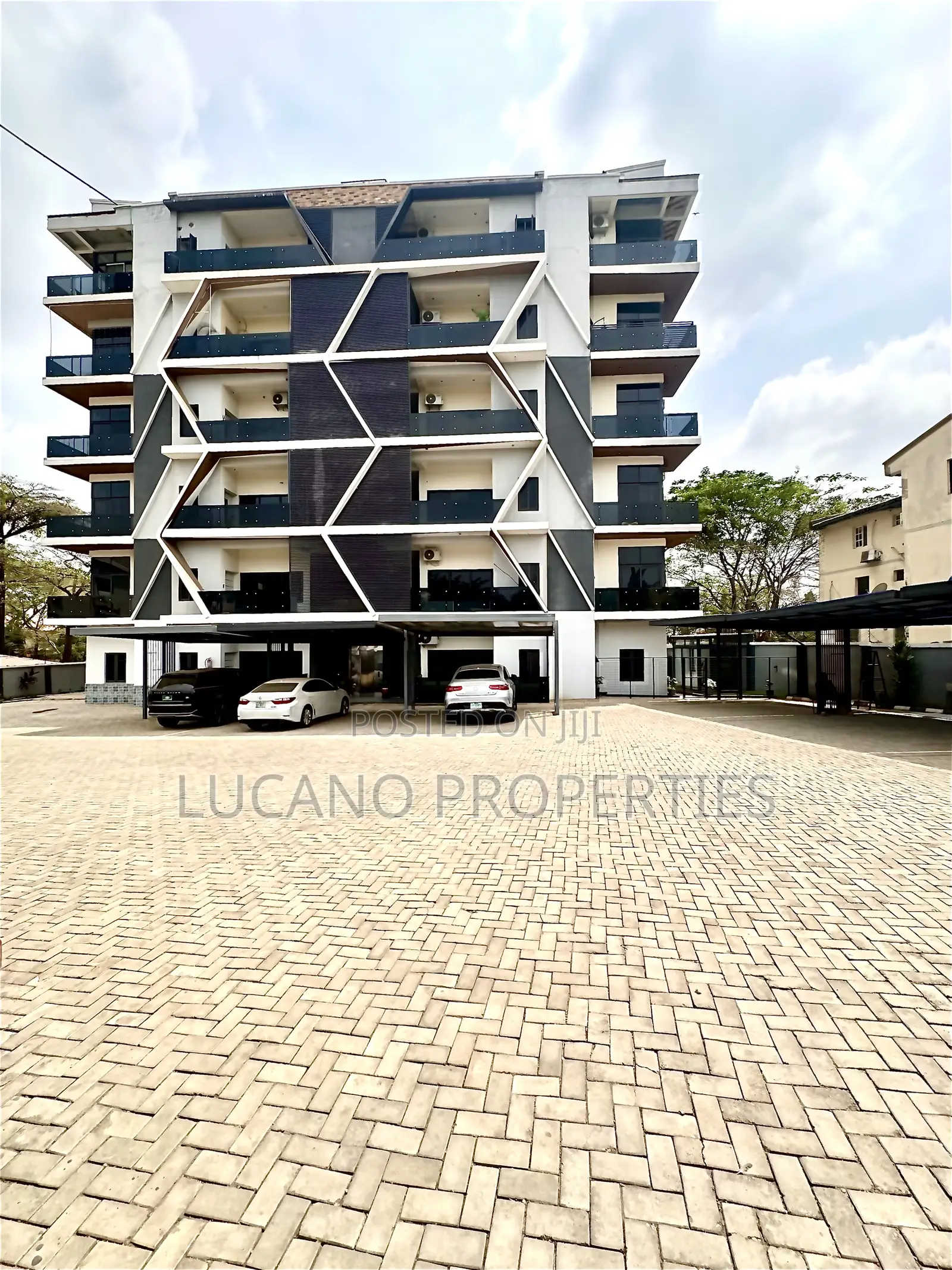 Furnished 3bdrm Block of Flats in Maitama District for rent in Maitama
