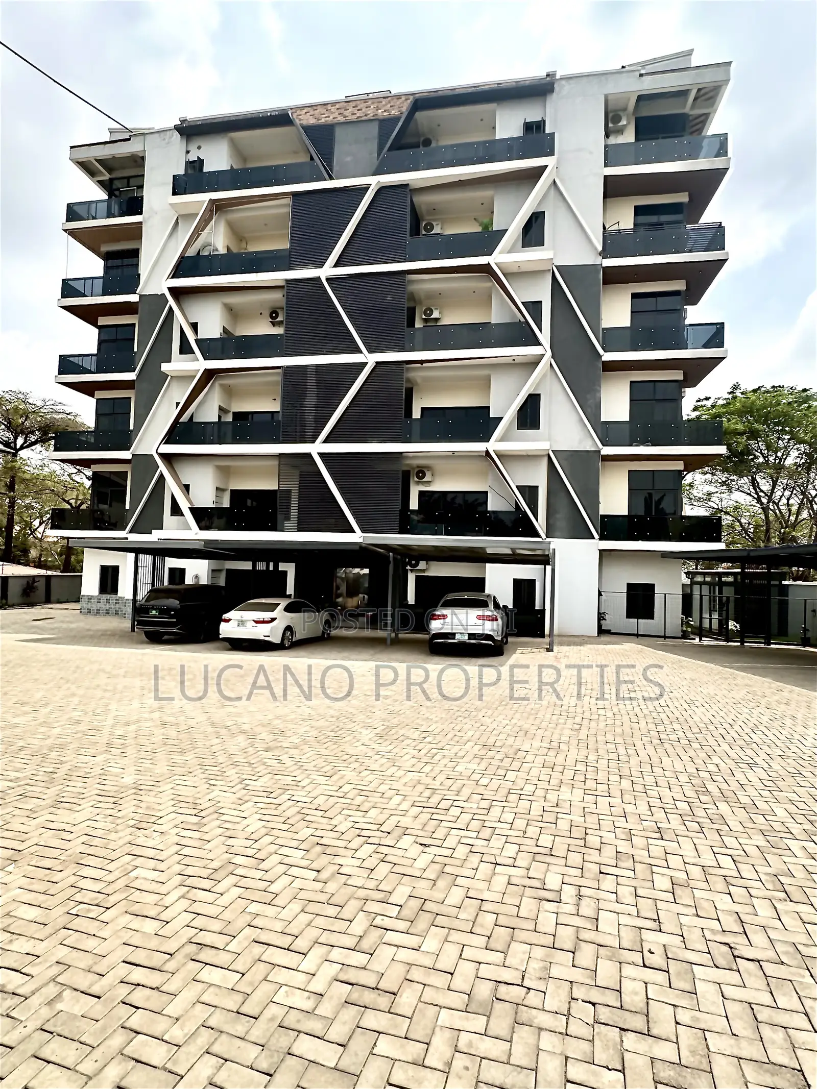 Furnished 3bdrm Block of Flats in Maitama District for rent in Maitama
