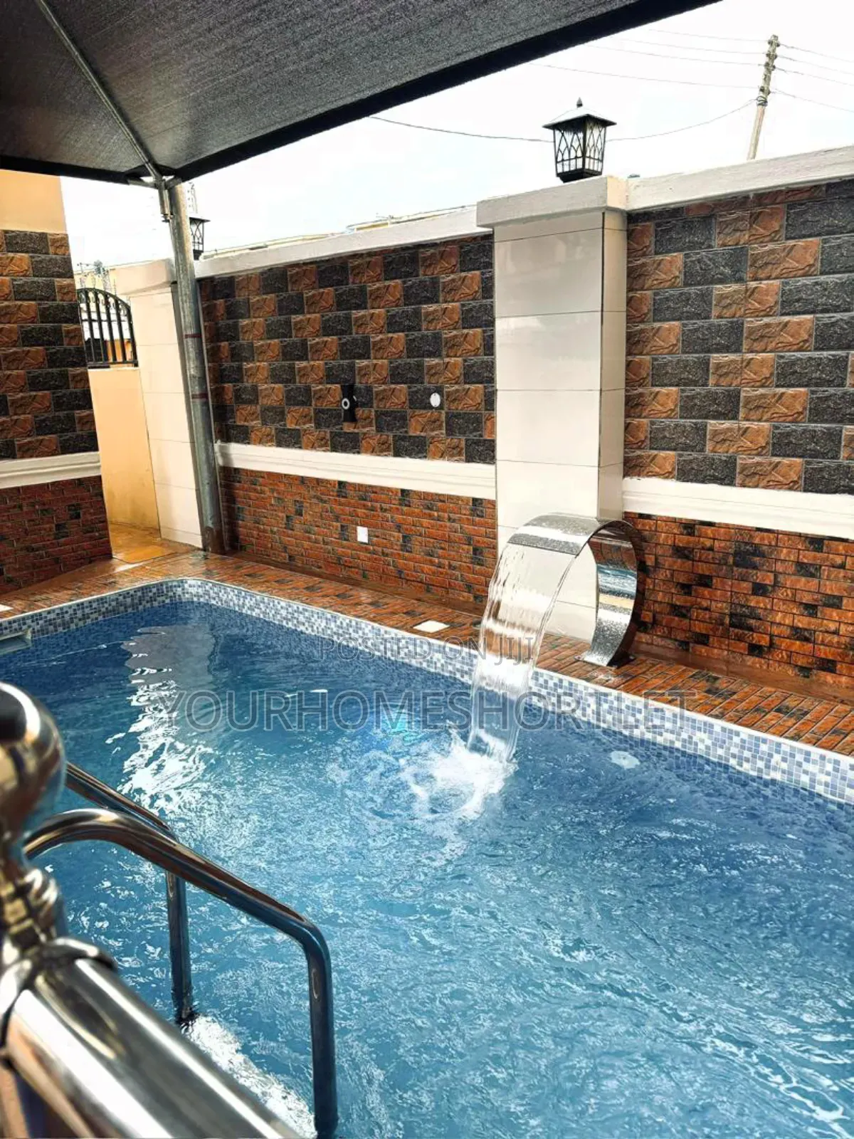 Luxury 3 Bedroom With Swimming Pool That Allows Party in Abesan