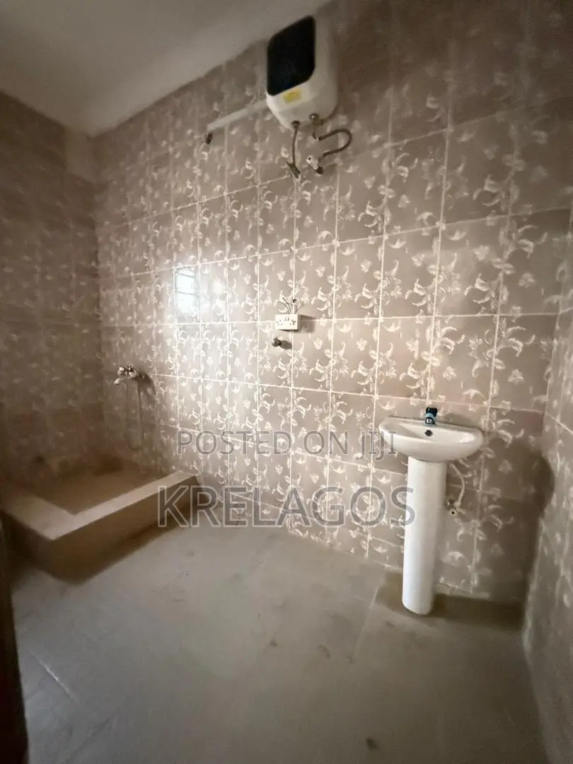 2bdrm Apartment in Ikate for rent in Ikate