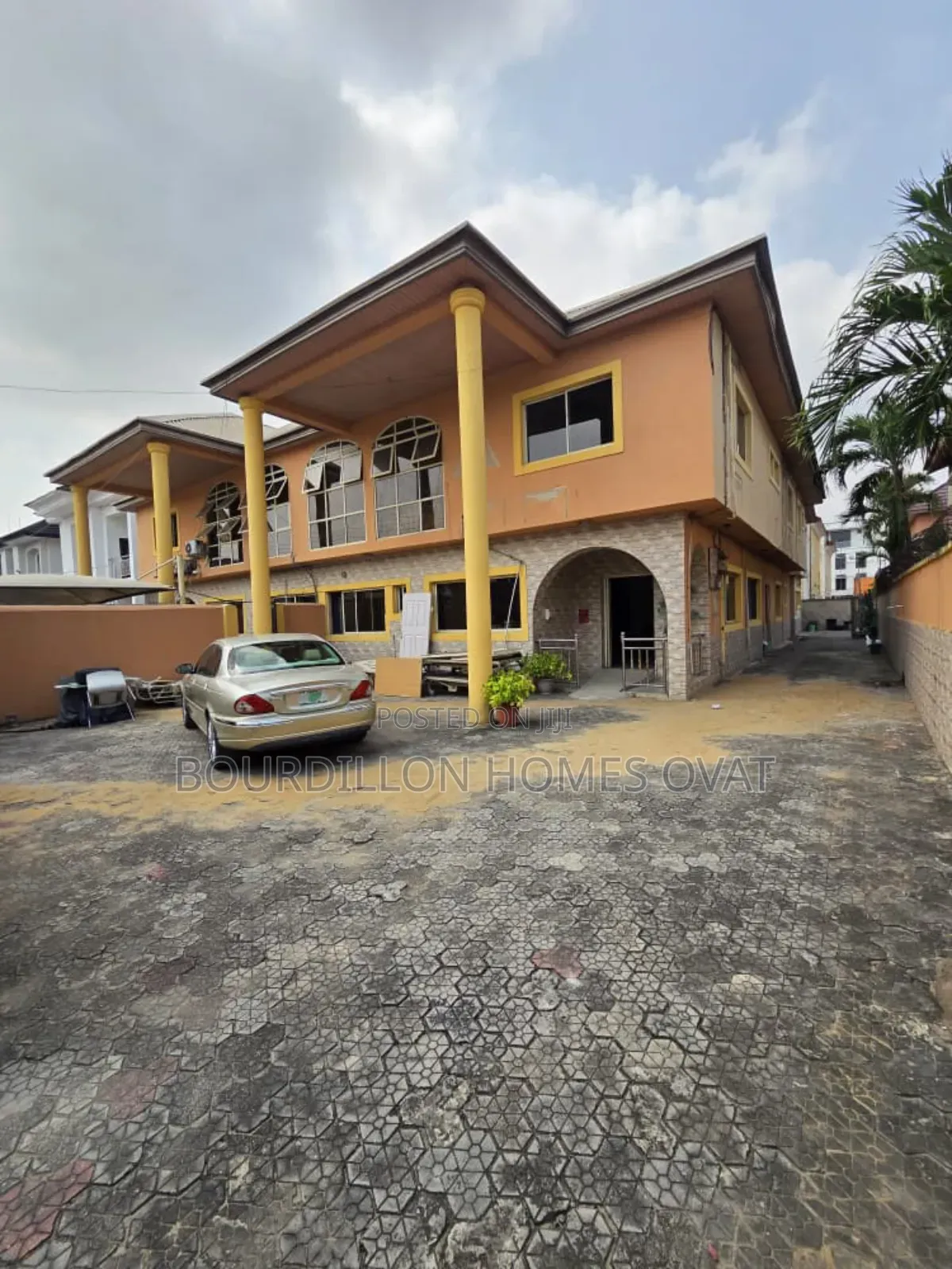 5bdrm Duplex in Lekki Phase 1 for sale in Lekki Phase 1
