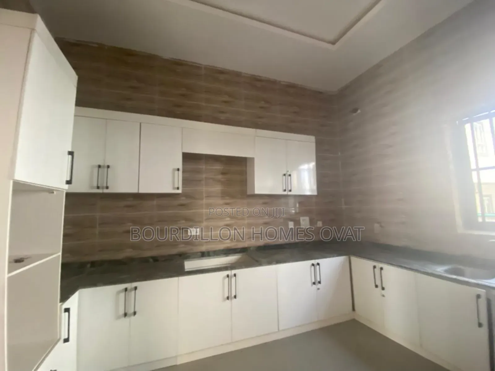 5bdrm Duplex in Harris Drive Vgc for rent in Lekki
