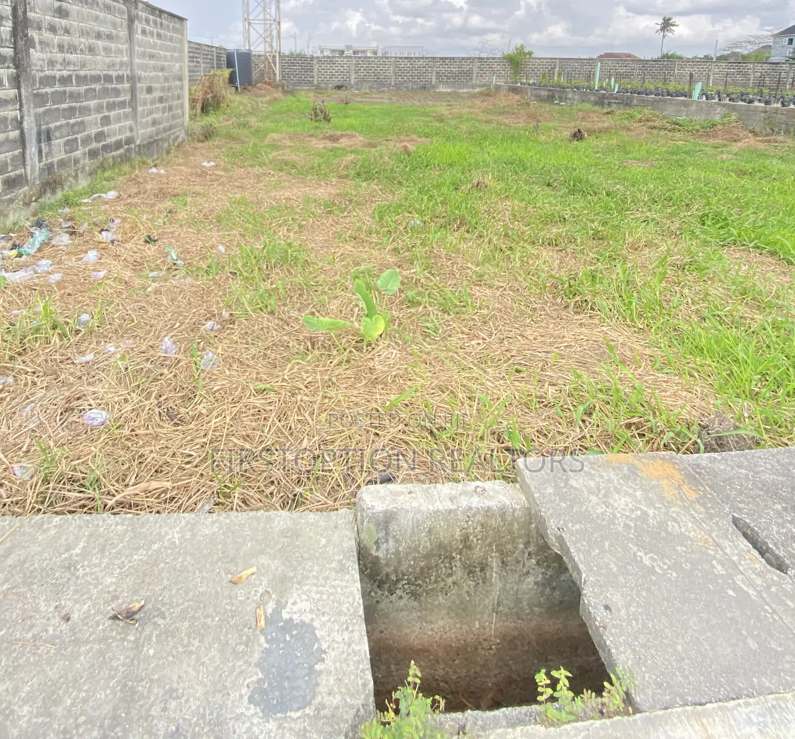 600sqm Land With Cofo Inside an Estate Behind Shoprite Sangotedo in Sangotedo