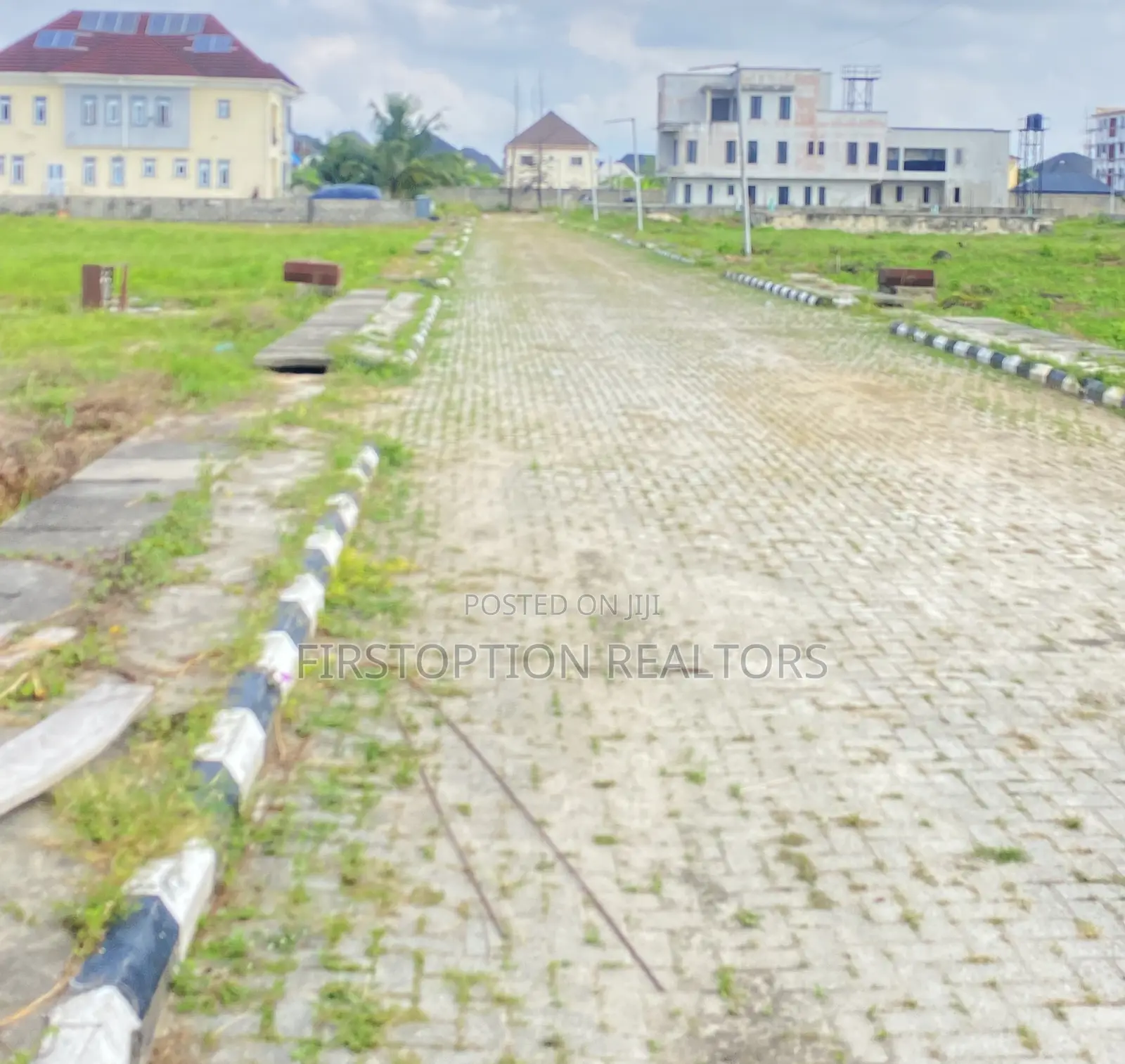 600sqm Land With Cofo Inside an Estate Behind Shoprite Sangotedo in Sangotedo