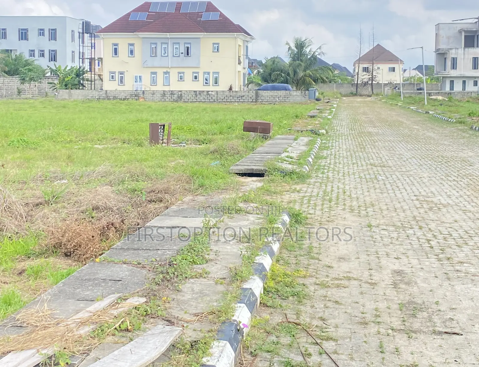600sqm Land With Cofo Inside an Estate Behind Shoprite Sangotedo in Sangotedo