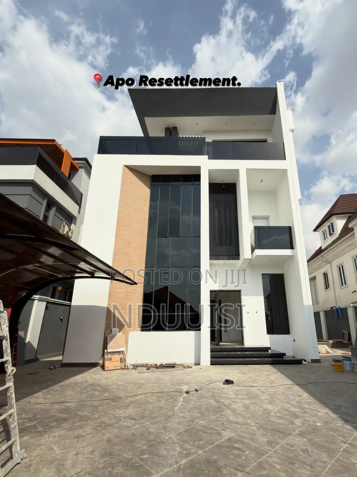 5bdrm Duplex in Apo Resettlement for sale in Apo Resettlement